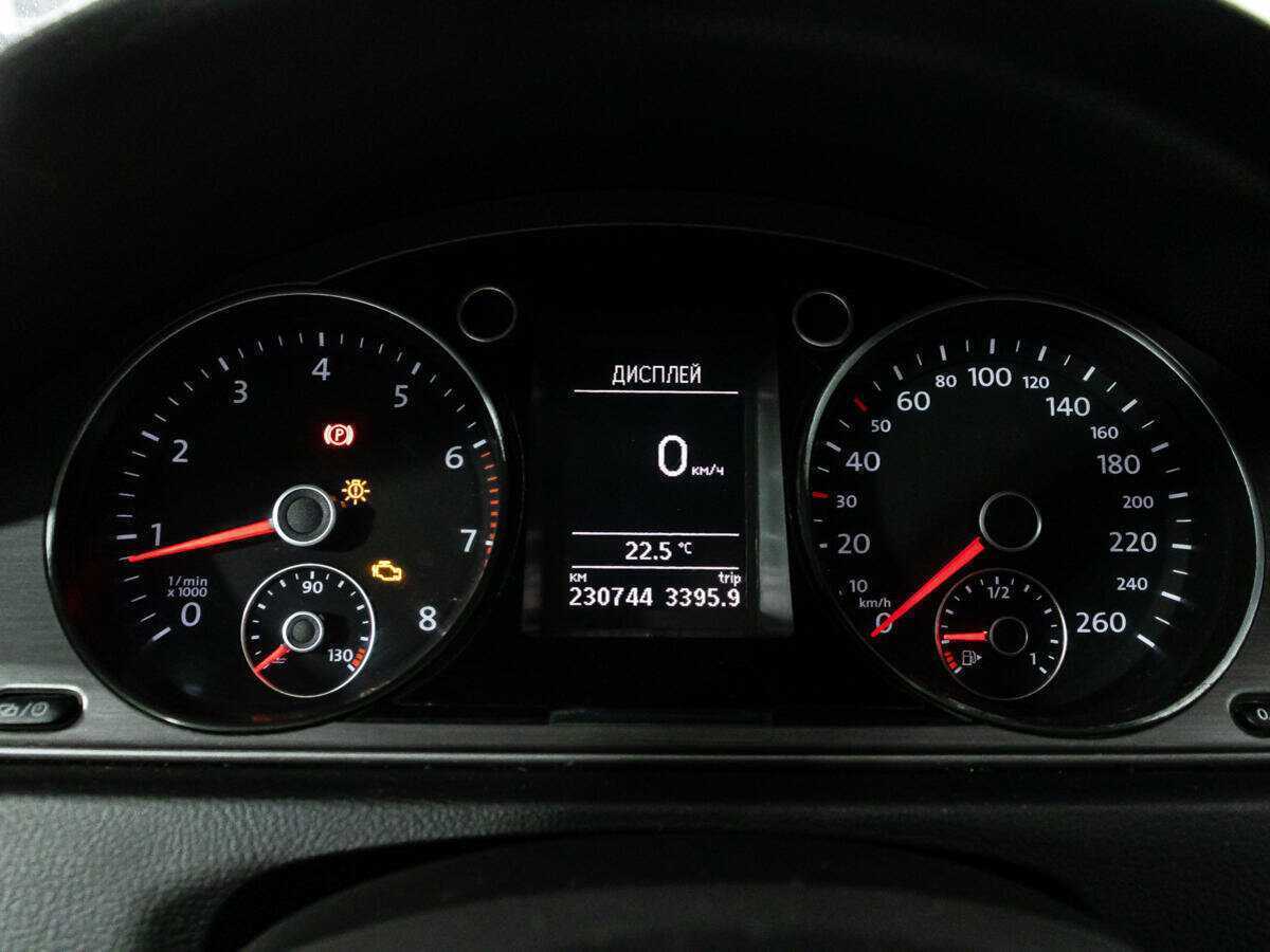 Volkswagen Passat б/у, 2013, Механическая. Фото: #11