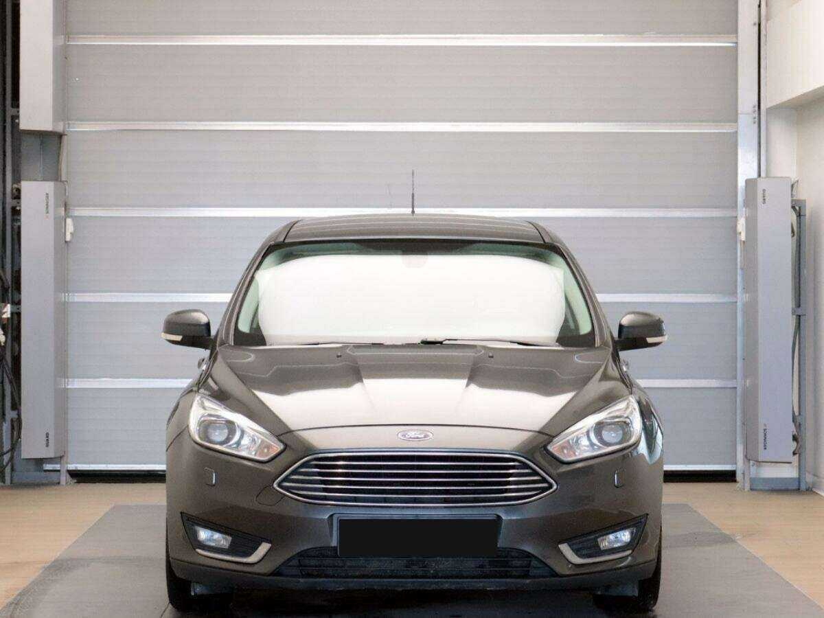 Ford Focus б/у, 2017, Автоматическая. Фото: #1
