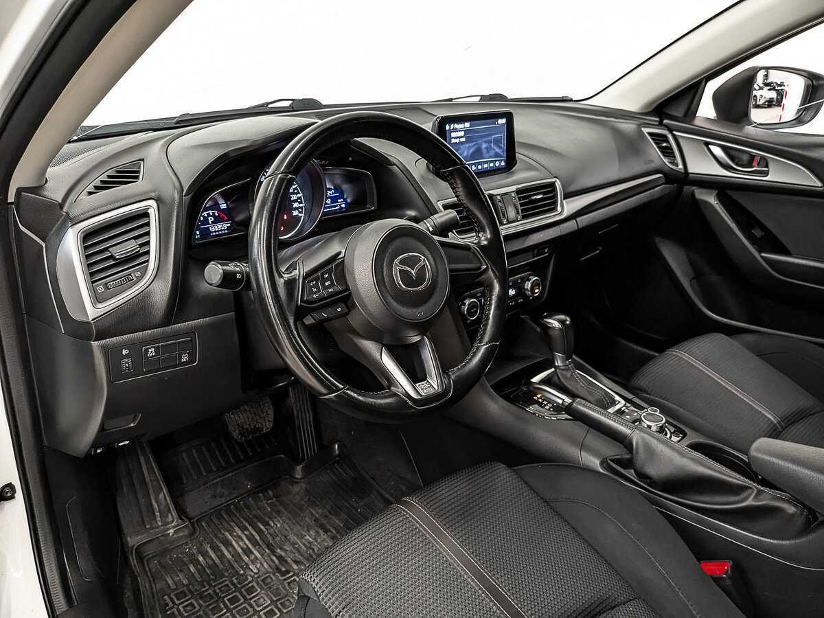 Mazda 3 б/у, 2018, Автоматическая. Фото: #12