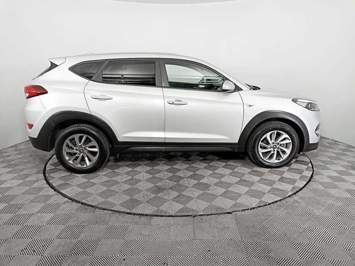 Hyundai Tucson б/у, 2017, Автоматическая. Фото: #3