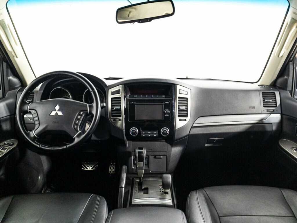 Mitsubishi Pajero б/у, 2014, Автоматическая. Фото: #12