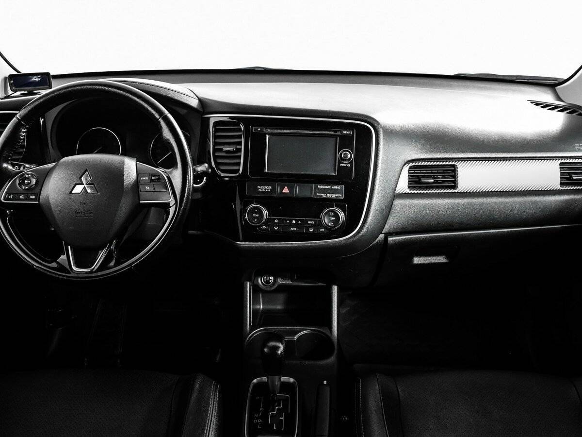 Mitsubishi Outlander б/у, 2015, Вариатор. Фото: #10