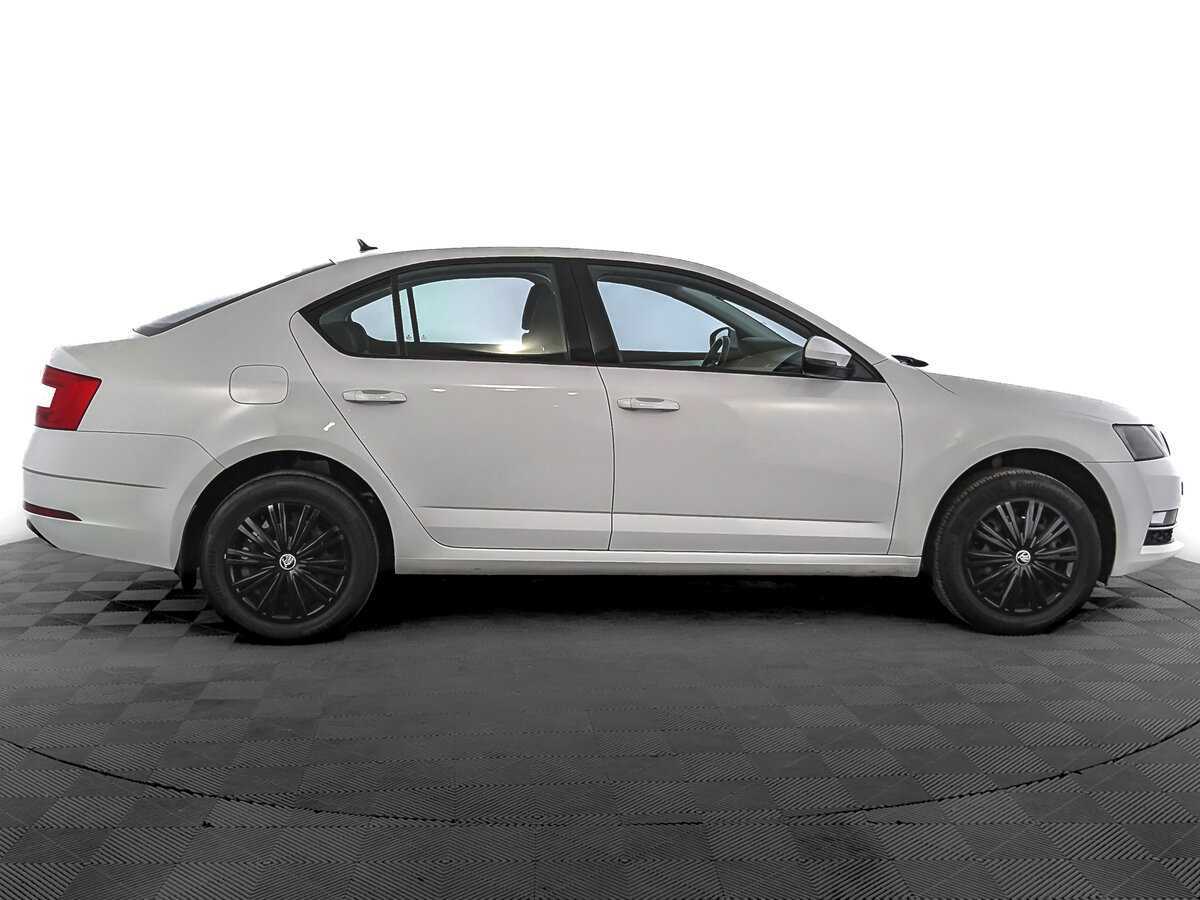 Skoda Octavia б/у, 2018, Автоматическая. Фото: #3