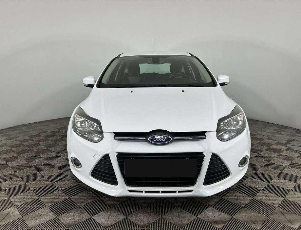 Ford Focus б/у, 2013, Механическая. Фото: #1