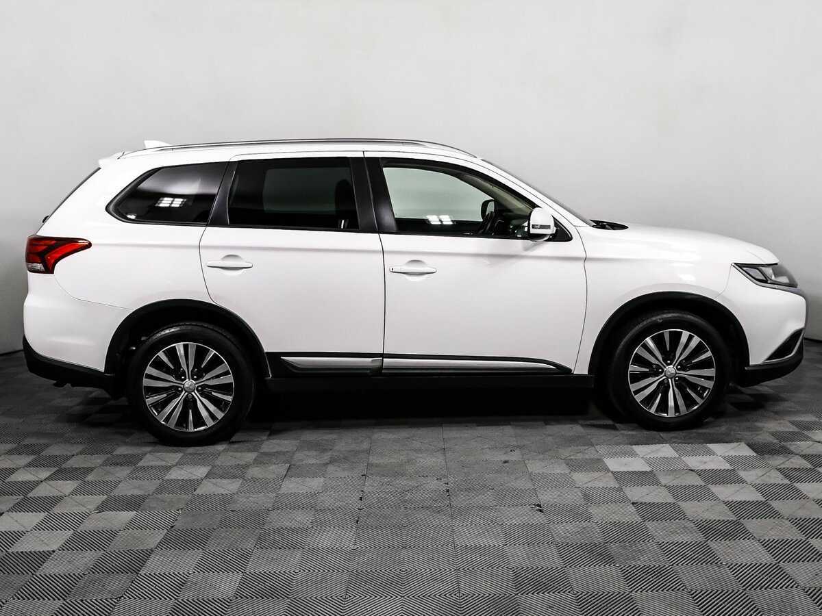 Mitsubishi Outlander б/у, 2019, Вариатор. Фото: #3