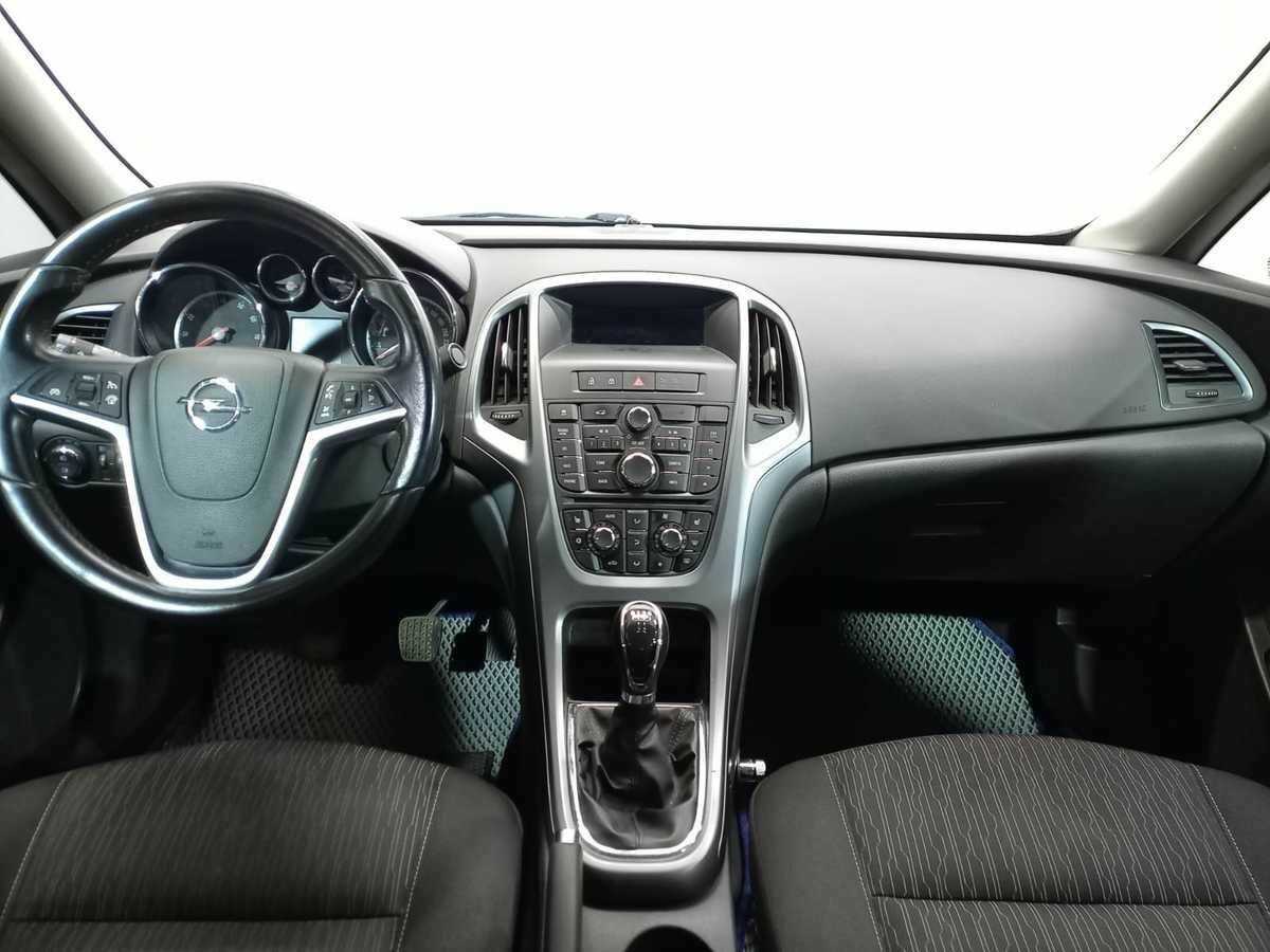 Opel Astra б/у, 2012, Механическая. Фото: #8