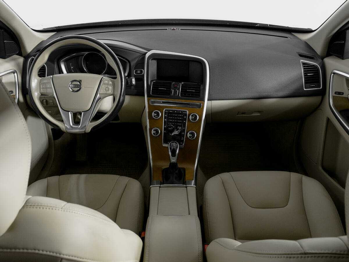 Volvo XC60 б/у, 2015, Автоматическая. Фото: #11