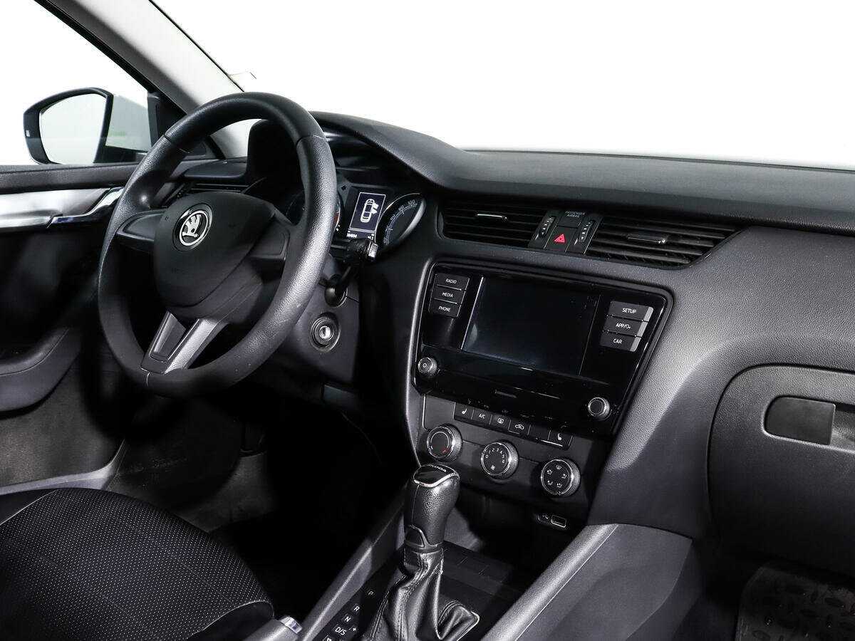 Skoda Octavia б/у, 2019, Автоматическая. Фото: #6