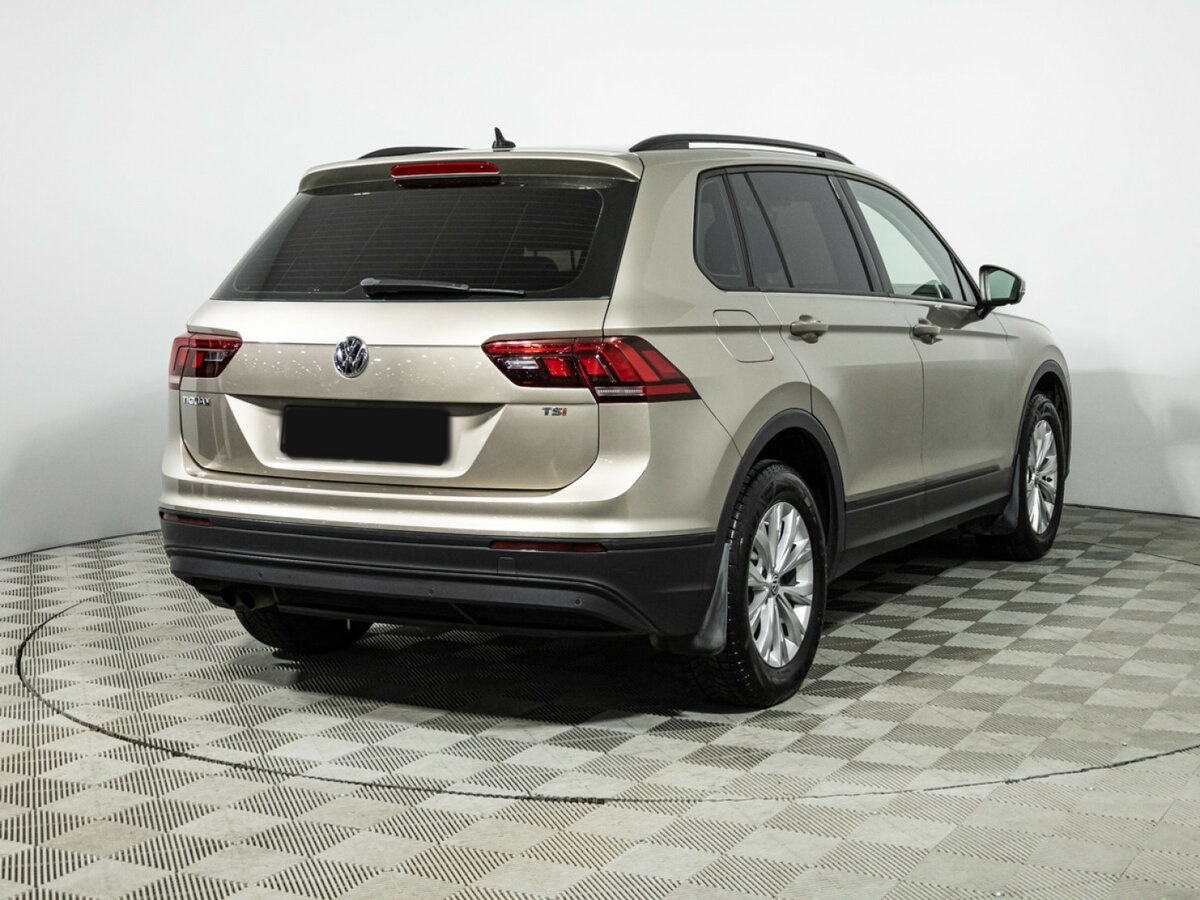 Volkswagen Tiguan б/у, 2017, Роботизированная. Фото: #3