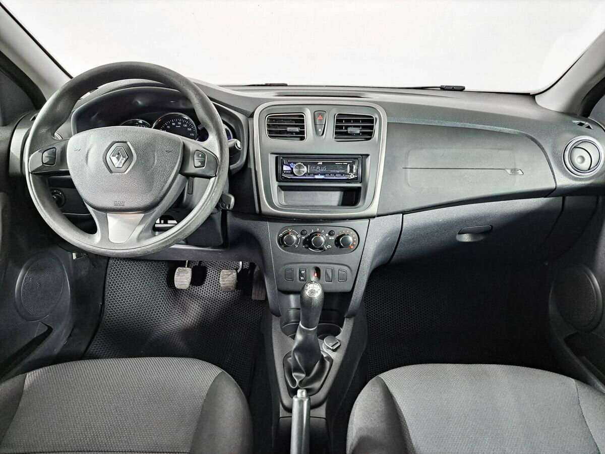 Renault Sandero б/у, 2015, Механическая. Фото: #11