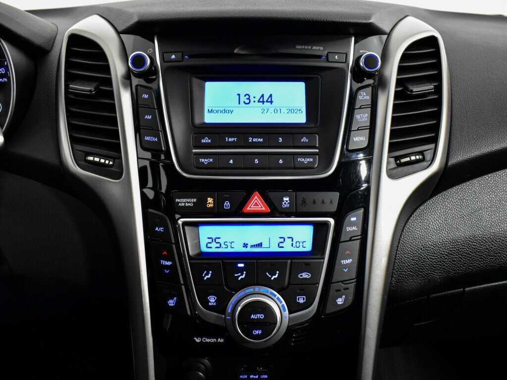 Hyundai i30 б/у, 2013, Автоматическая. Фото: #18