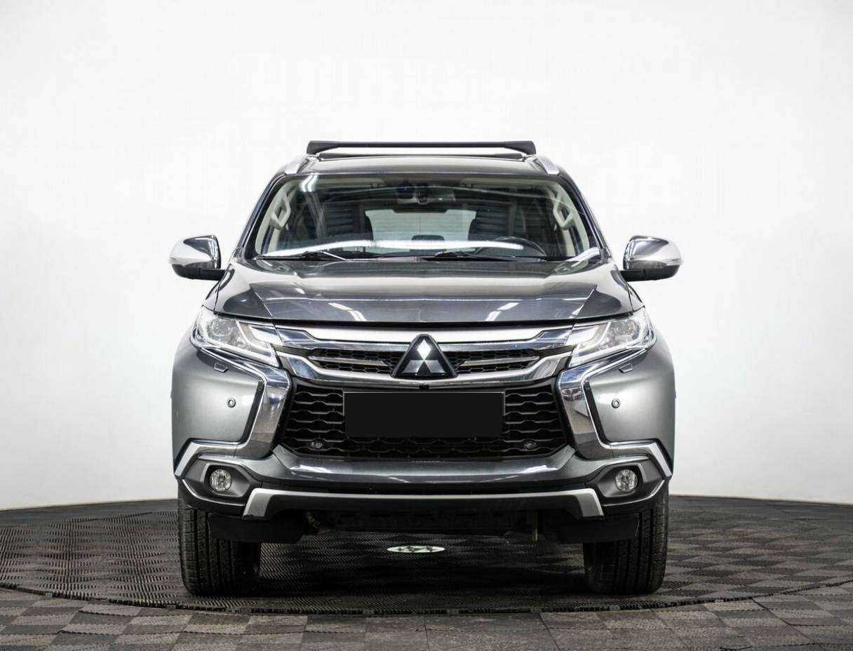 Mitsubishi Pajero Sport б/у, 2018, Автоматическая. Фото: #1