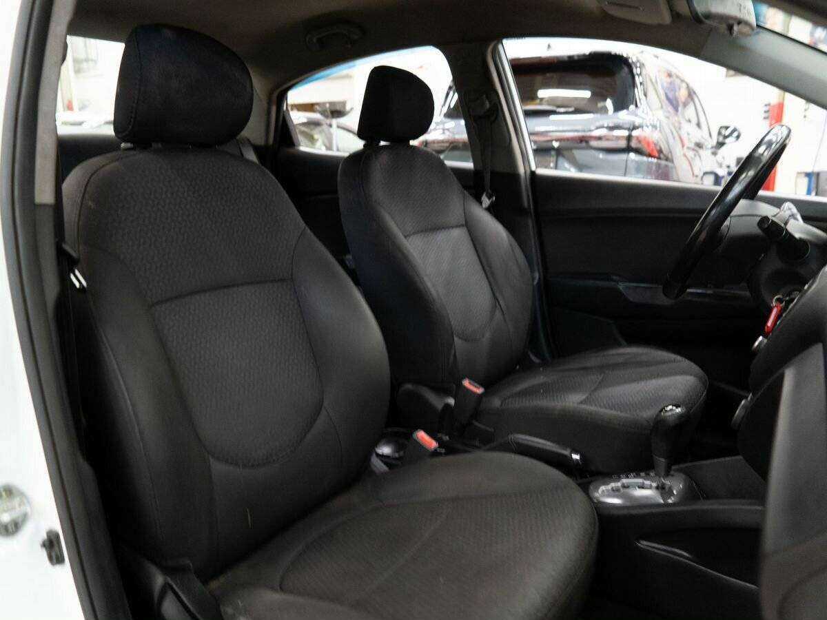 Kia Rio б/у, 2016, Автоматическая. Фото: #8