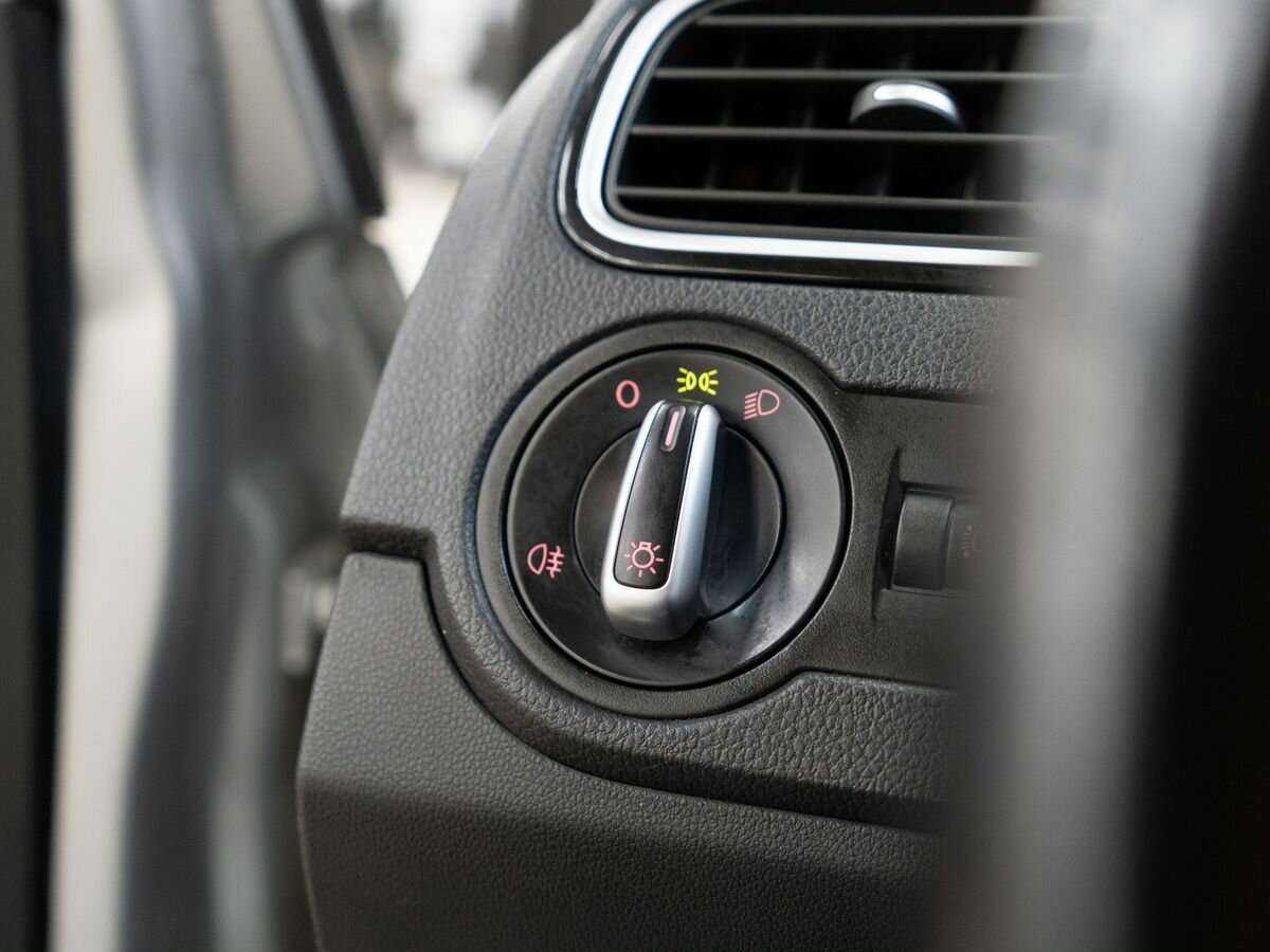 Volkswagen Polo б/у, 2019, Механическая. Фото: #13