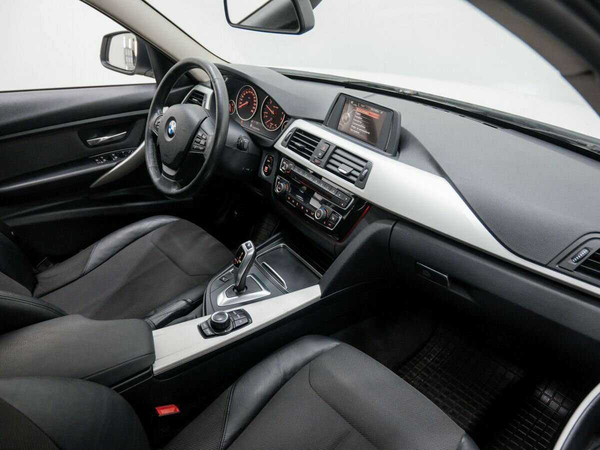 BMW 3 серии б/у, 2016, Автоматическая. Фото: #6