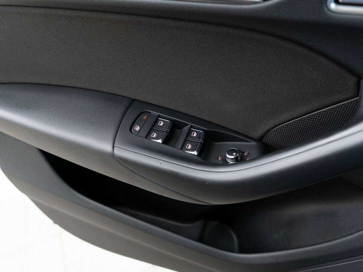 Audi Q3 б/у, 2012, Роботизированная. Фото: #12