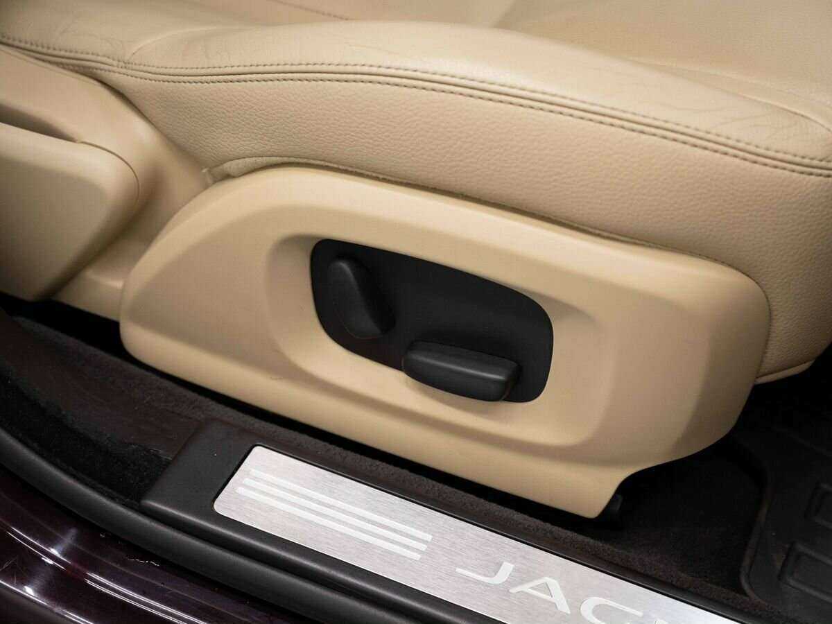 Jaguar XF б/у, 2013, Автоматическая. Фото: #15