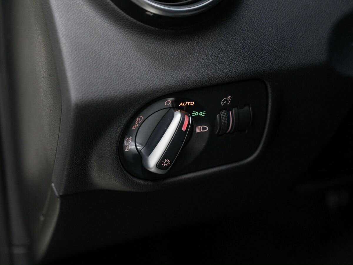 Audi A1 б/у, 2012, Роботизированная. Фото: #10