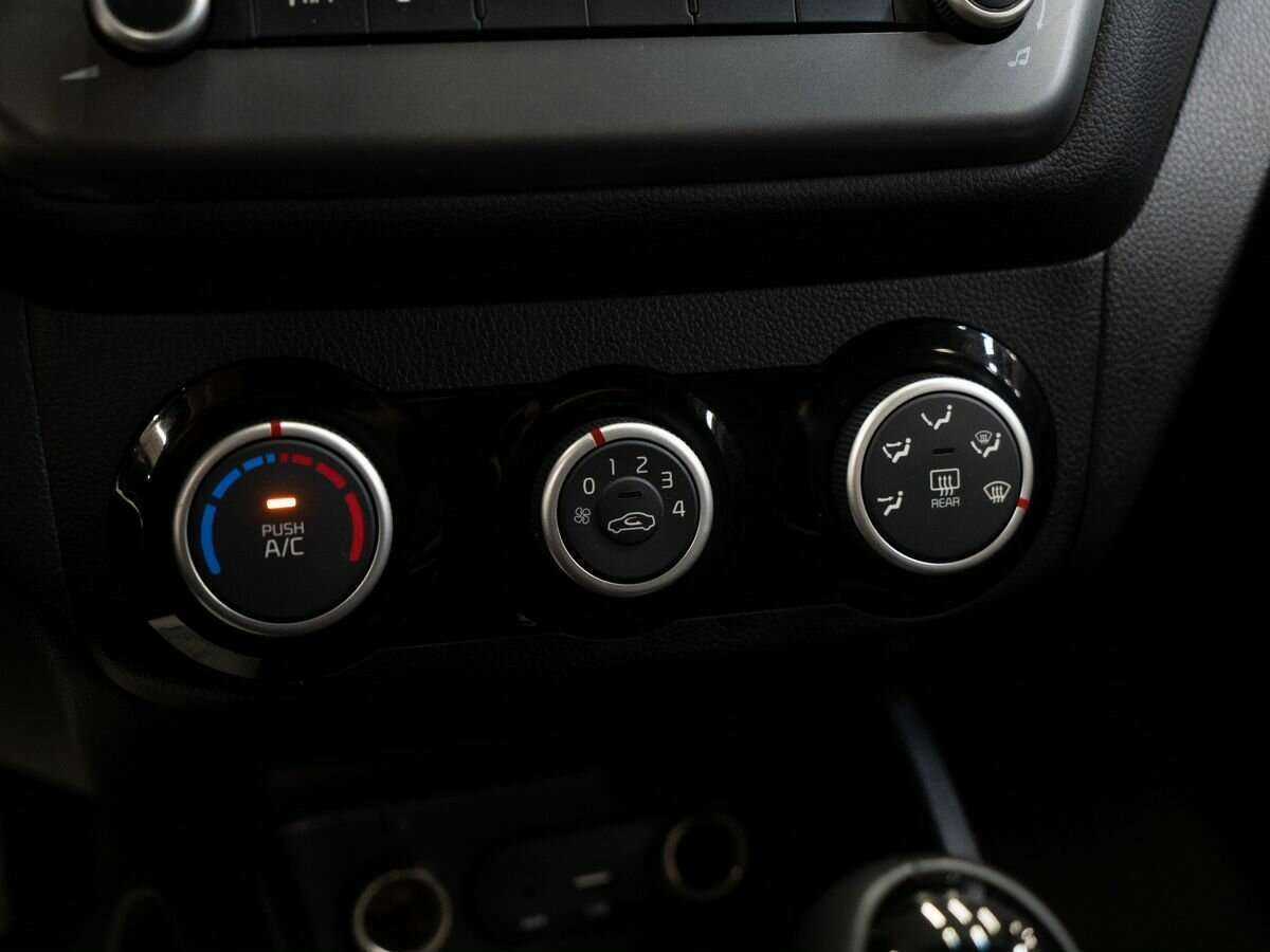 Kia Rio б/у, 2015, Автоматическая. Фото: #12