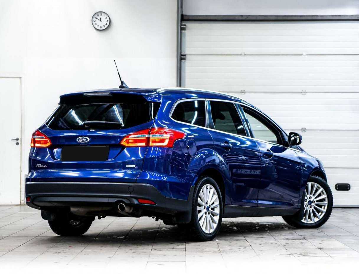 Ford Focus б/у, 2017, Автоматическая. Фото: #2