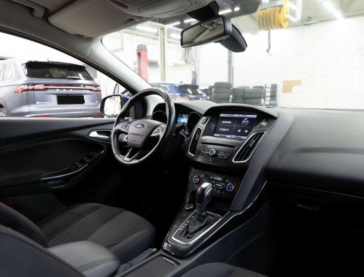 Ford Focus б/у, 2017, Автоматическая. Фото: #17