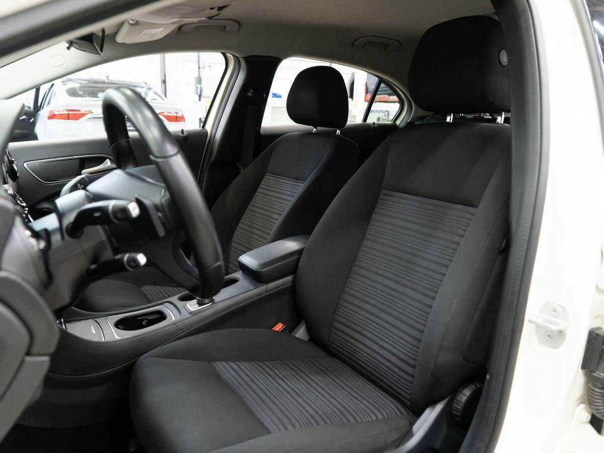 Mercedes-Benz A-Класс б/у, 2016, Роботизированная. Фото: #5