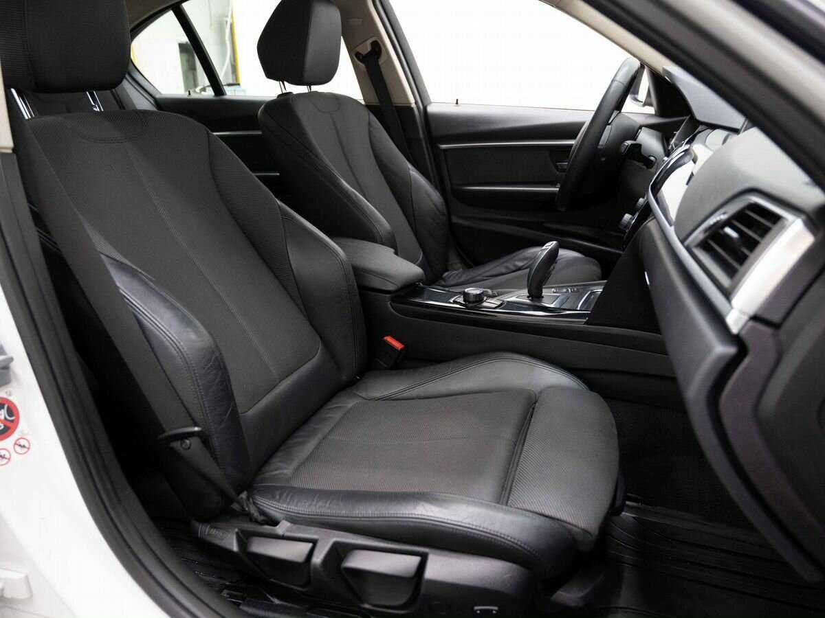 BMW 3 серии б/у, 2016, Автоматическая. Фото: #11