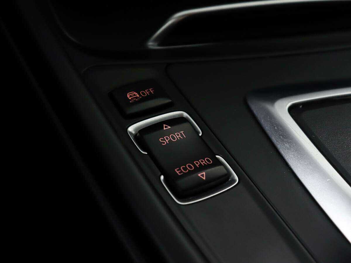 BMW 3 серии б/у, 2017, Автоматическая. Фото: #21