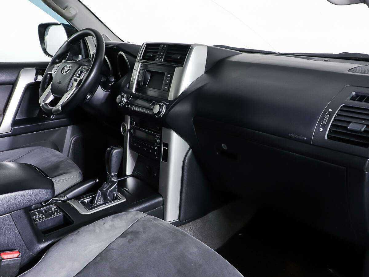 Toyota Land Cruiser Prado б/у, 2012, Автоматическая. Фото: #8