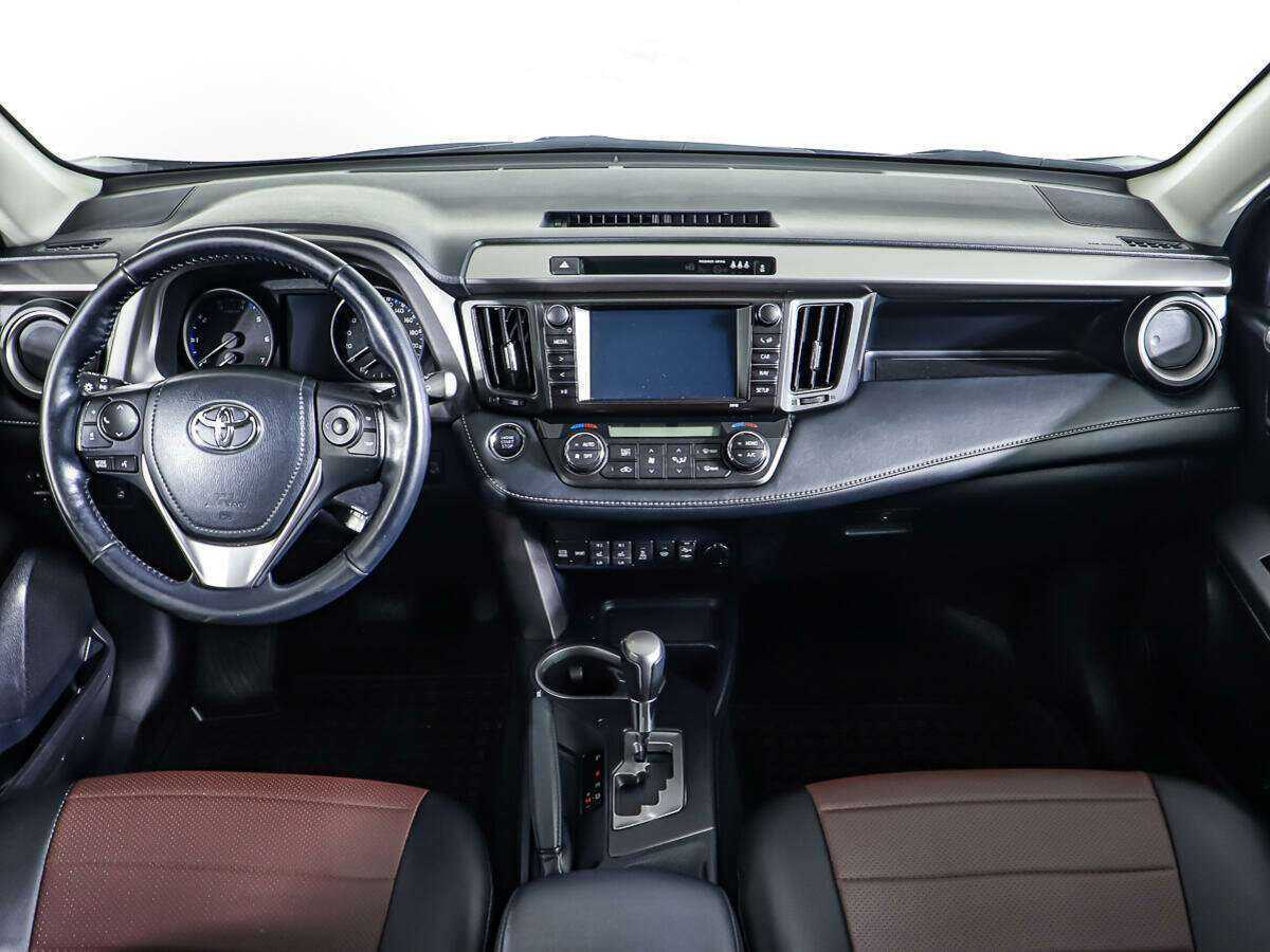 Toyota RAV4 б/у, 2018, Автоматическая. Фото: #9