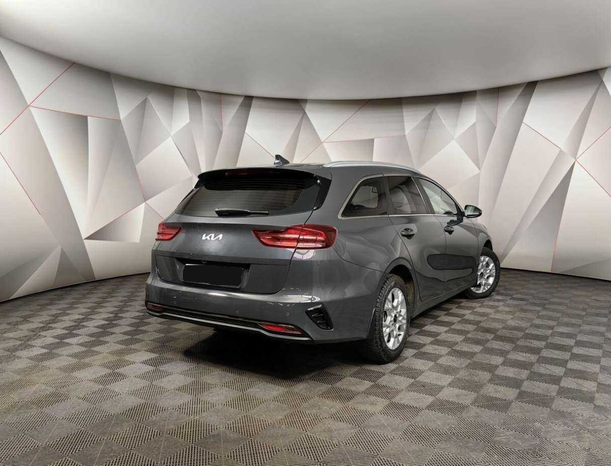 Kia Ceed б/у, 2022, Автоматическая. Фото: #1