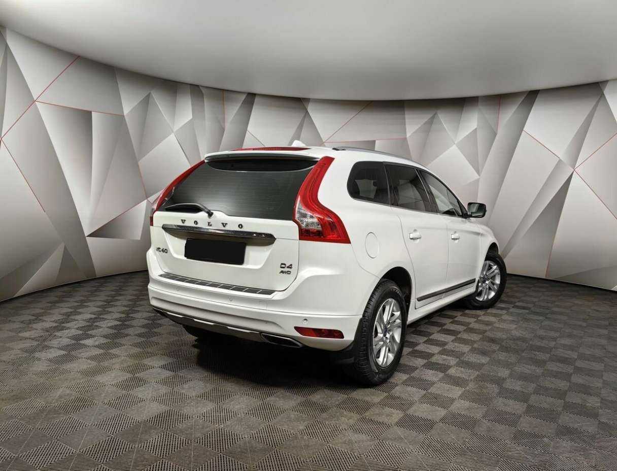 Volvo XC60 б/у, 2016, Автоматическая. Фото: #1