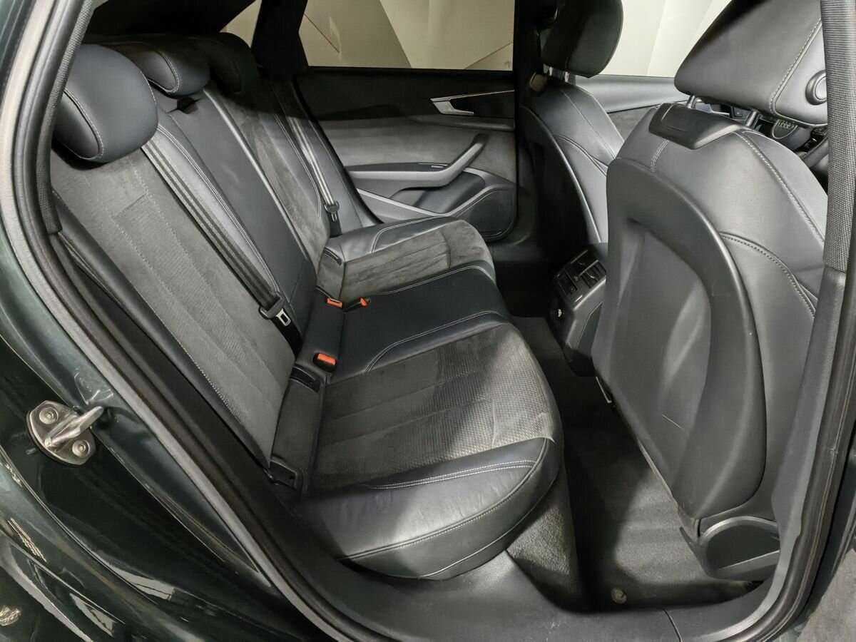 Audi A4 б/у, 2018, Роботизированная. Фото: #11