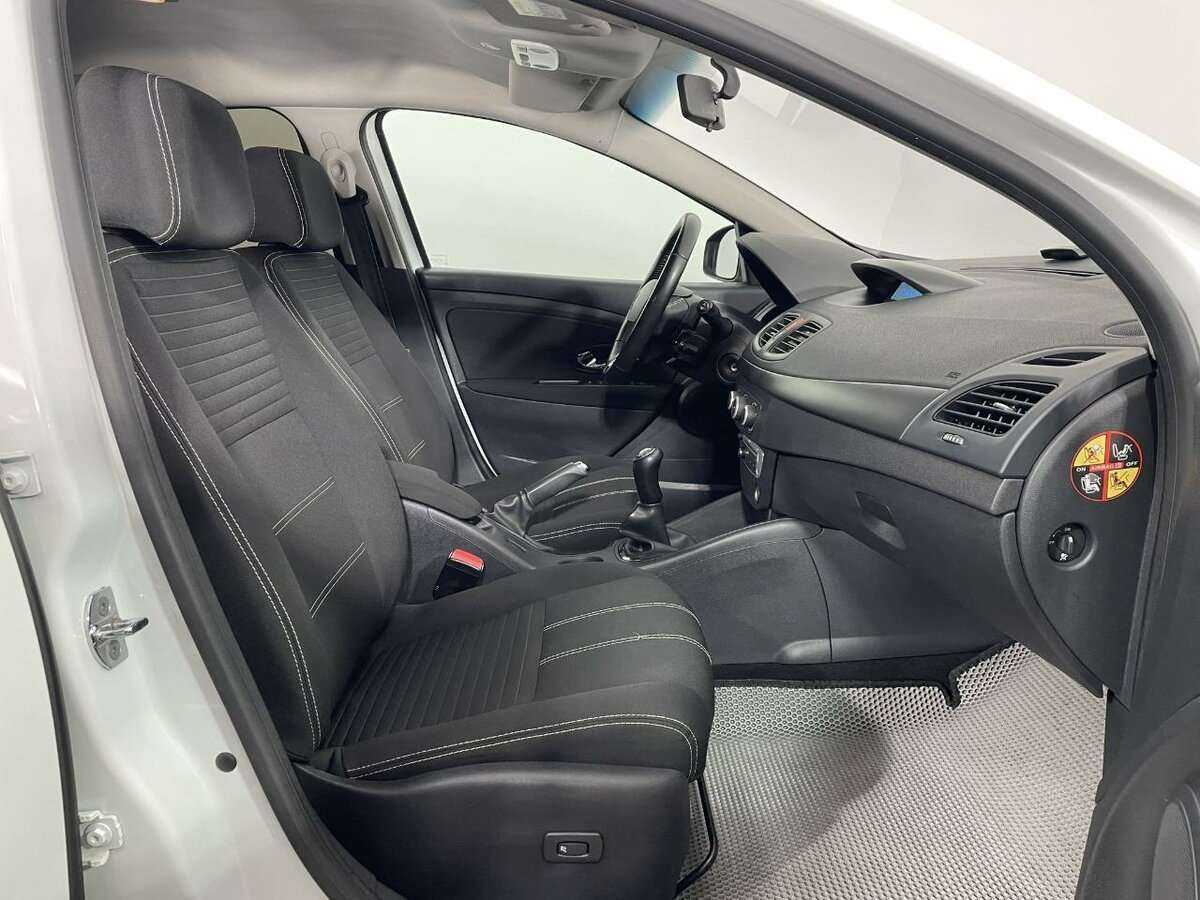 Renault Fluence б/у, 2015, Механическая. Фото: #13