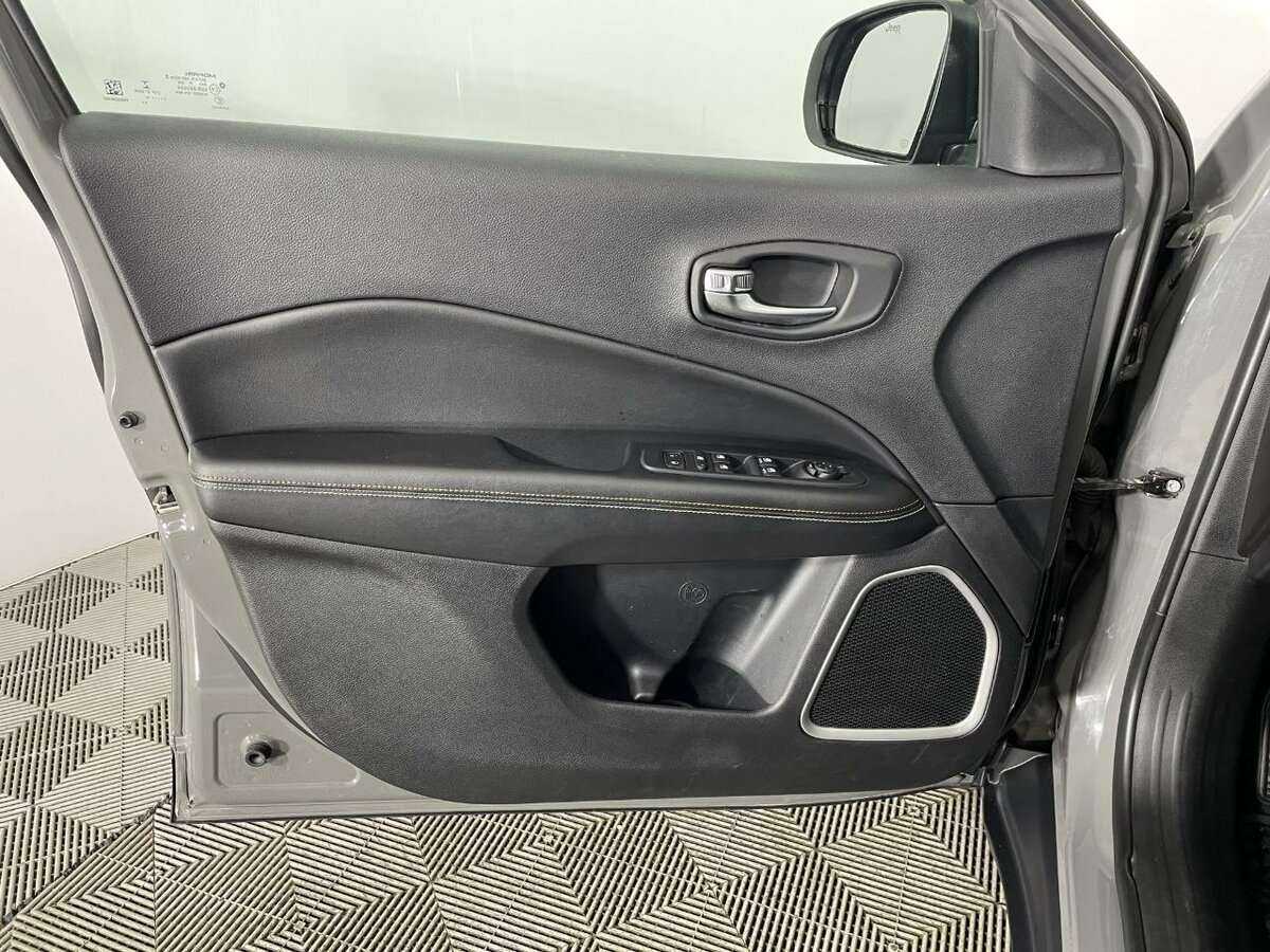 Jeep Compass б/у, 2019, Автоматическая. Фото: #7