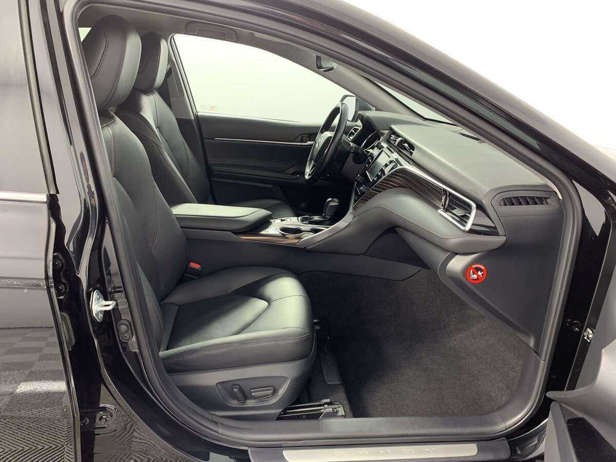 Toyota Camry б/у, 2019, Автоматическая. Фото: #14