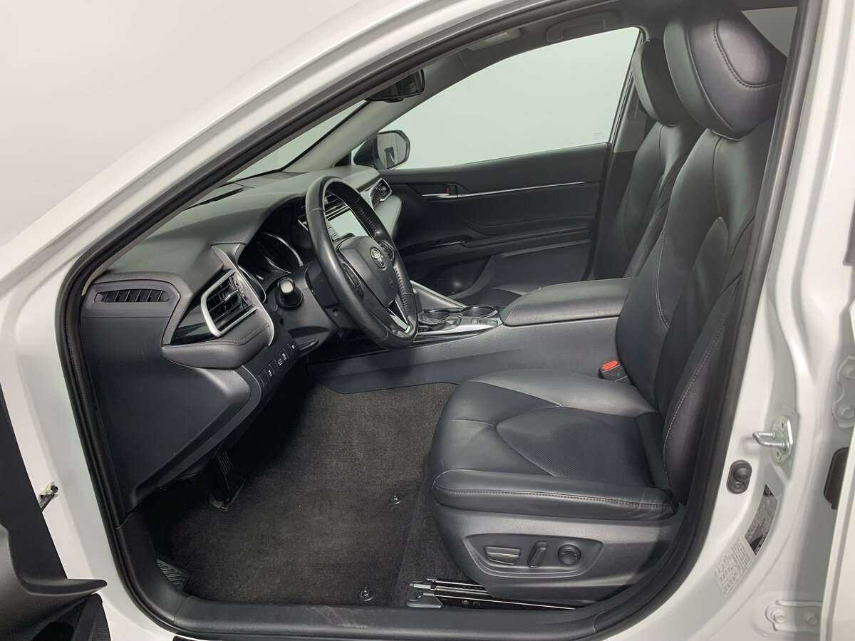 Тойота Камри б/у, 2020, Автоматическая. Фото: #13