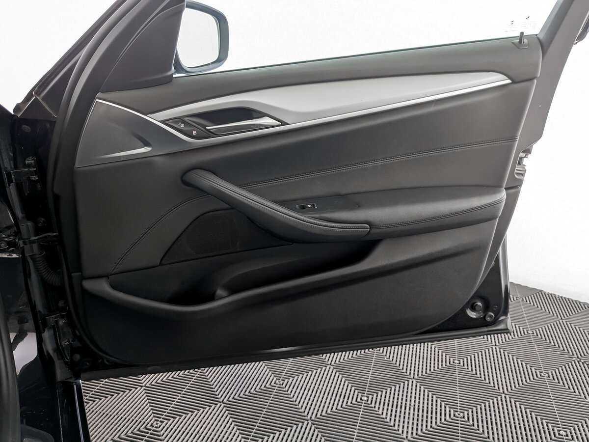 BMW 5 серии б/у, 2018, Автоматическая. Фото: #19