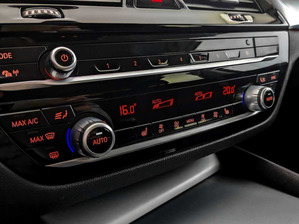 BMW 5 серии б/у, 2018, Автоматическая. Фото: #20