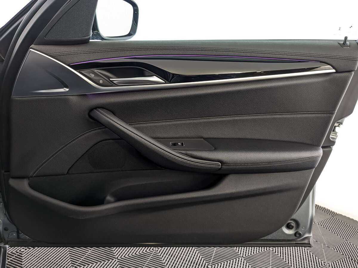 BMW 5 серии б/у, 2019, Автоматическая. Фото: #17