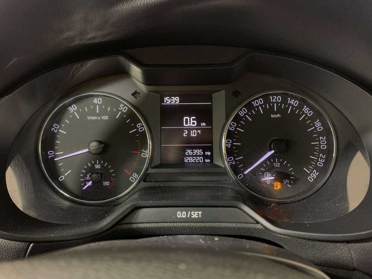 Skoda Octavia б/у, 2014, Механическая. Фото: #11