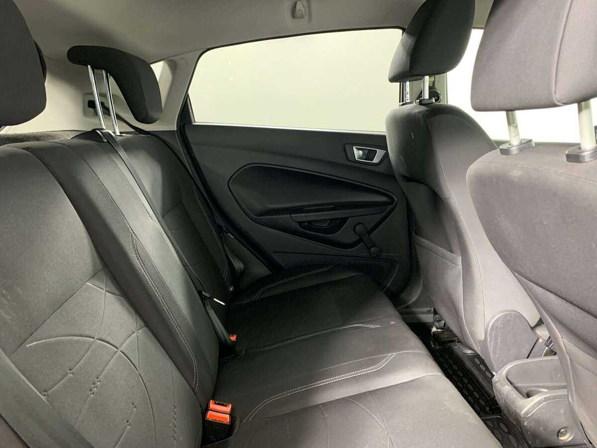 Ford Fiesta б/у, 2016, Роботизированная. Фото: #17