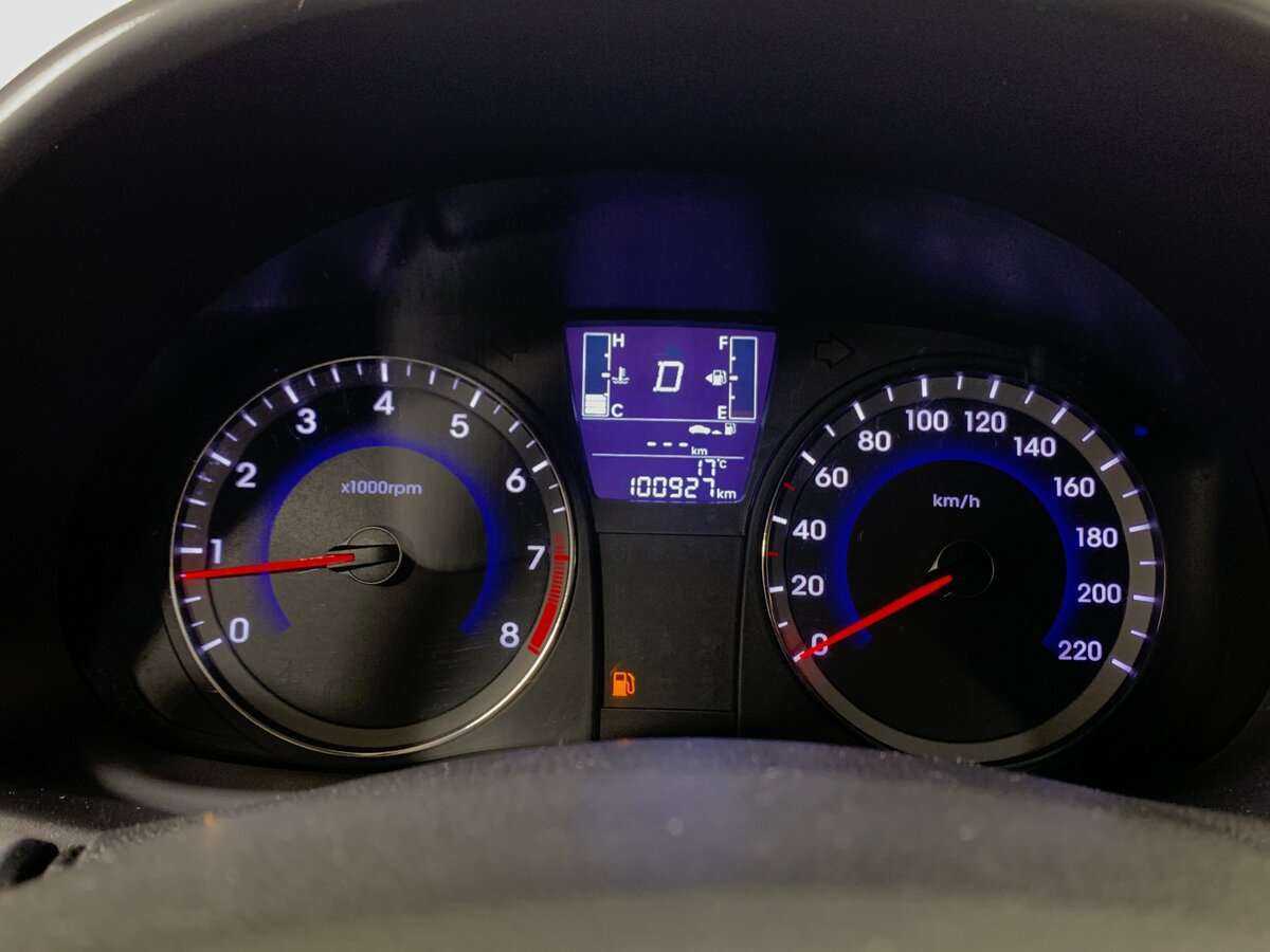 Hyundai Solaris б/у, 2014, Автоматическая. Фото: #11