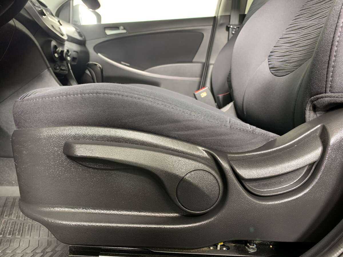 Hyundai Solaris б/у, 2014, Автоматическая. Фото: #13