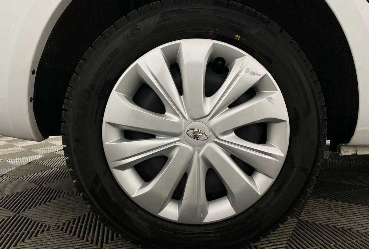 Lada (ВАЗ) Vesta б/у, 2023, Механическая. Фото: #13