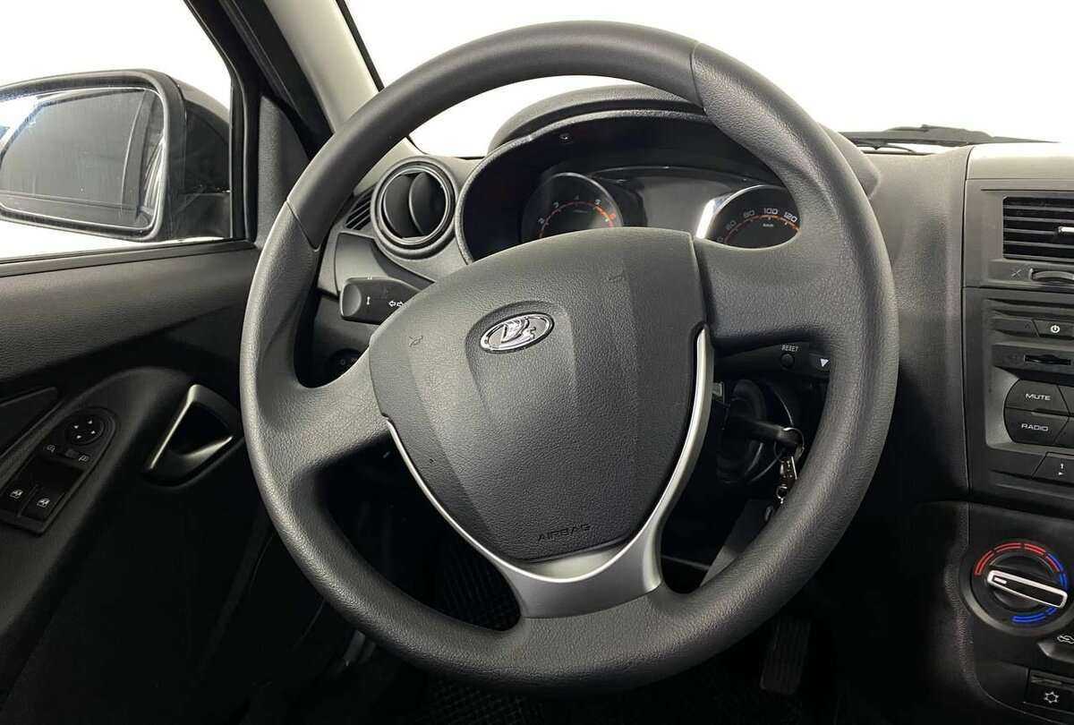 Lada (ВАЗ) Granta б/у, 2023, Механическая. Фото: #8