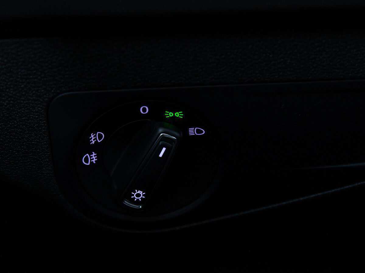 Volkswagen Tiguan б/у, 2020, Механическая. Фото: #15