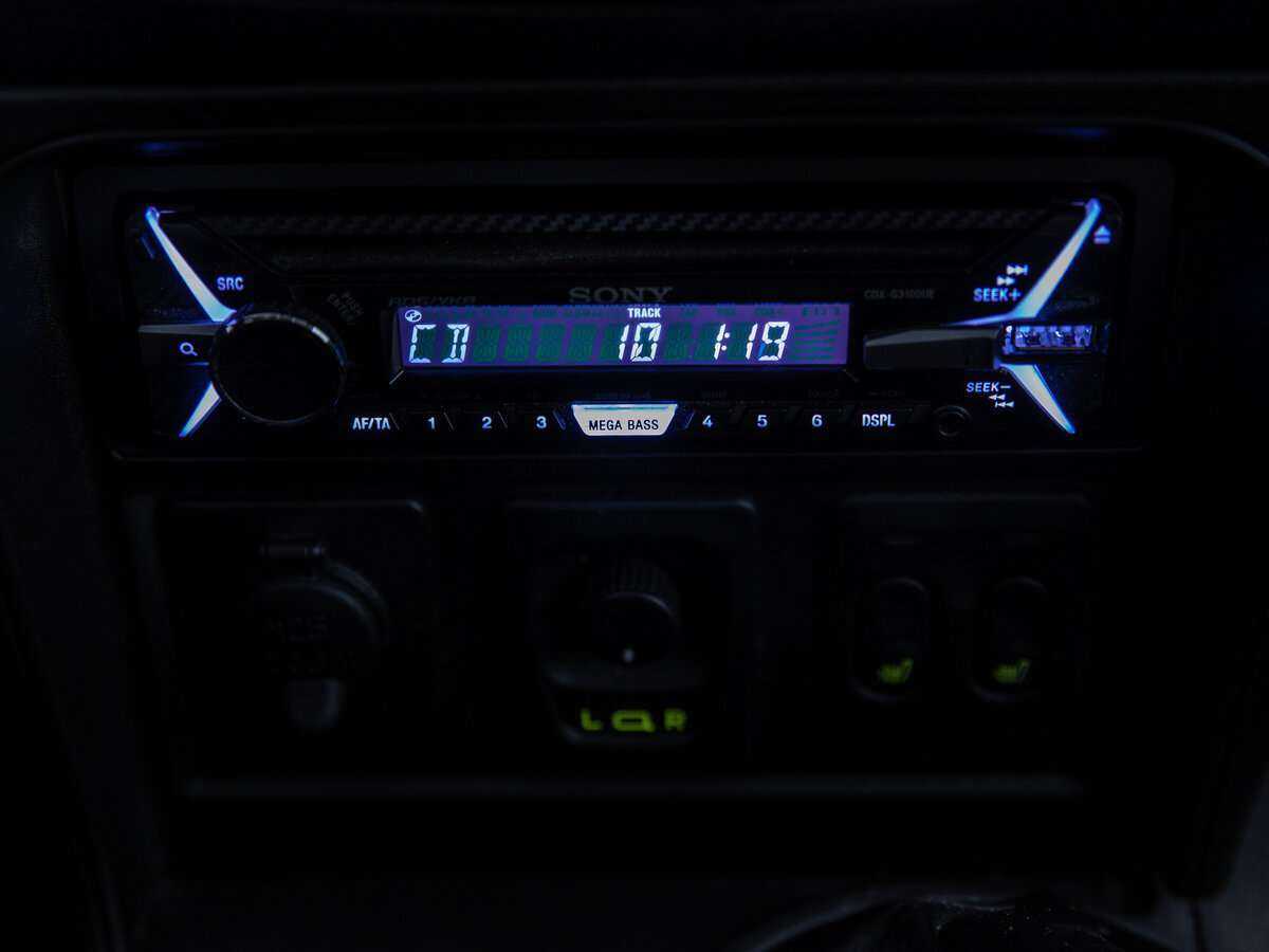 Chevrolet Niva б/у, 2015, Механическая. Фото: #10