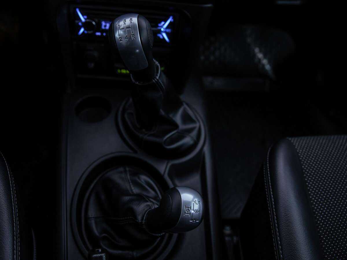 Chevrolet Niva б/у, 2015, Механическая. Фото: #11