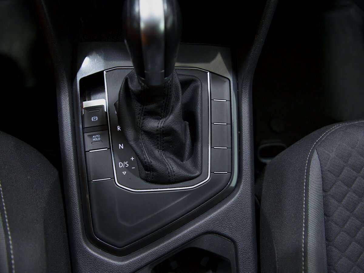 Volkswagen Tiguan б/у, 2018, Роботизированная. Фото: #12